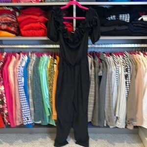 Chic Me black off the shoulder 1/2 sleeve ruffled 2 pocket jumpsuit size M NWOT